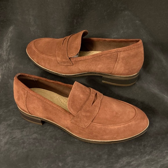 Clarks Shoes - NWT CLARKS MAHOGANY LEATHER SUEDE LOAFER SIZE 8 M